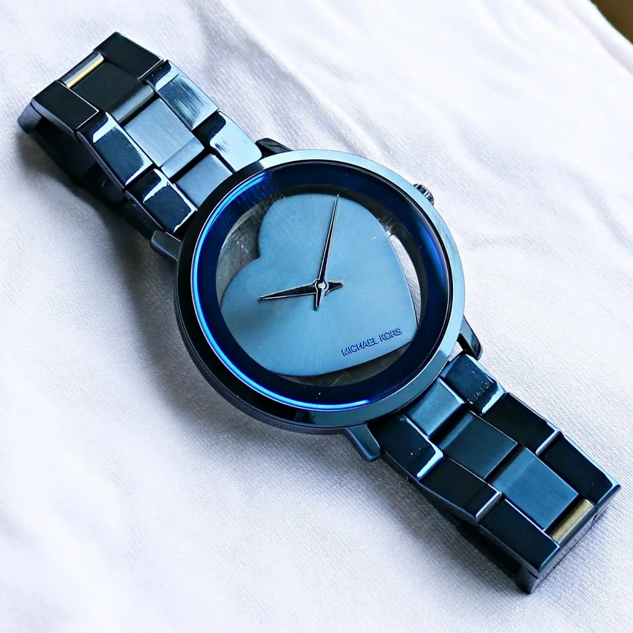 Michael Kors Classic — blue dial