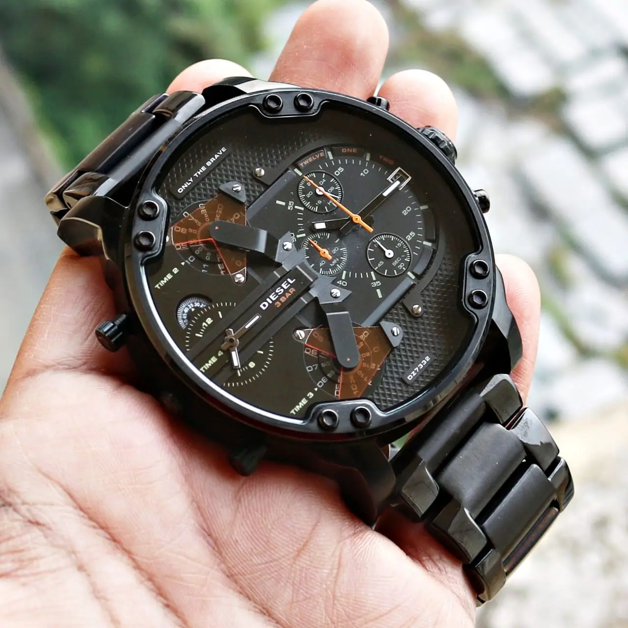 Diesel Mr. Daddy 2.0 — black dial, black case
