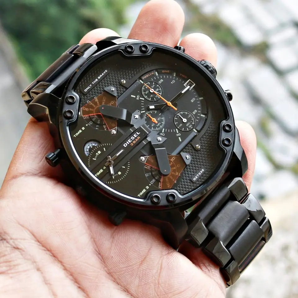Diesel Mr. Daddy 2.0 — black dial, black case