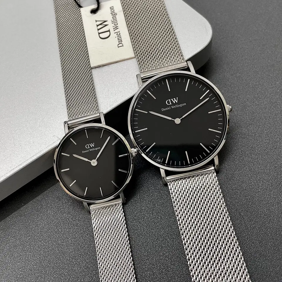 Daniel Wellington Classic — black dial