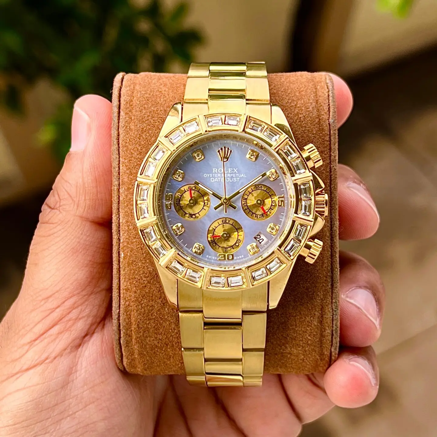 Rolex Daytona — white dial, gold