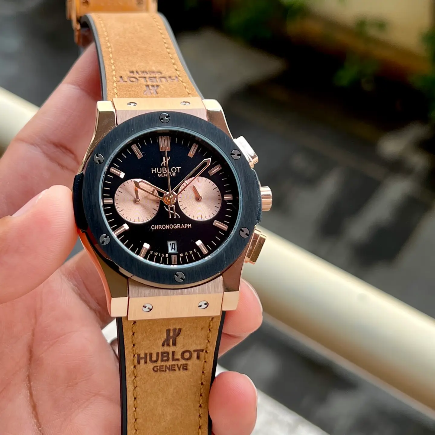 Hublot Classic Fusion — black dial, rose gold