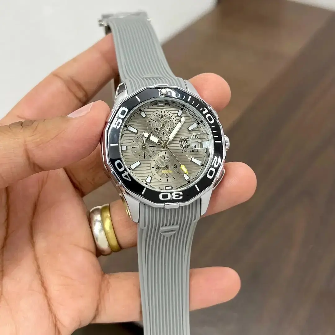 TAG Heuer Aquaracer — grey dial