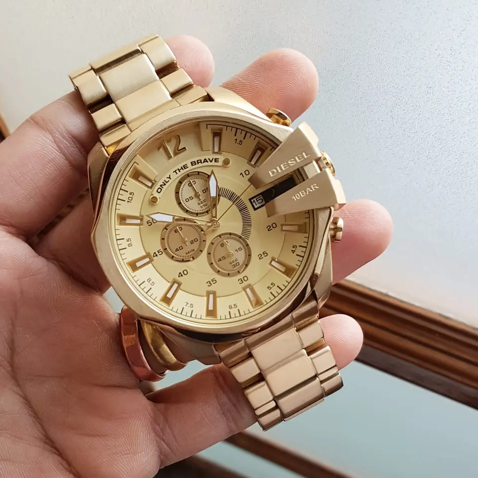Diesel Mega Chief — gold dial, gold