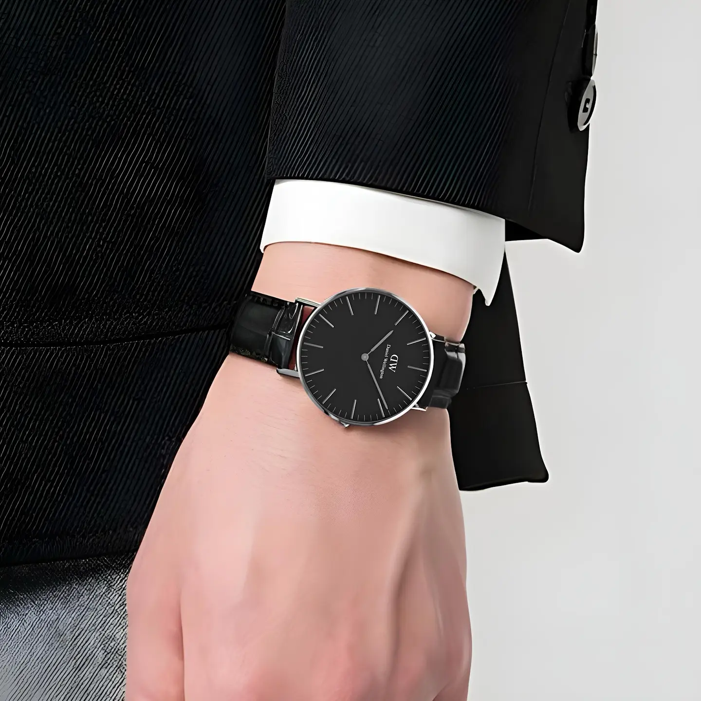 Daniel Wellington Classic — black dial