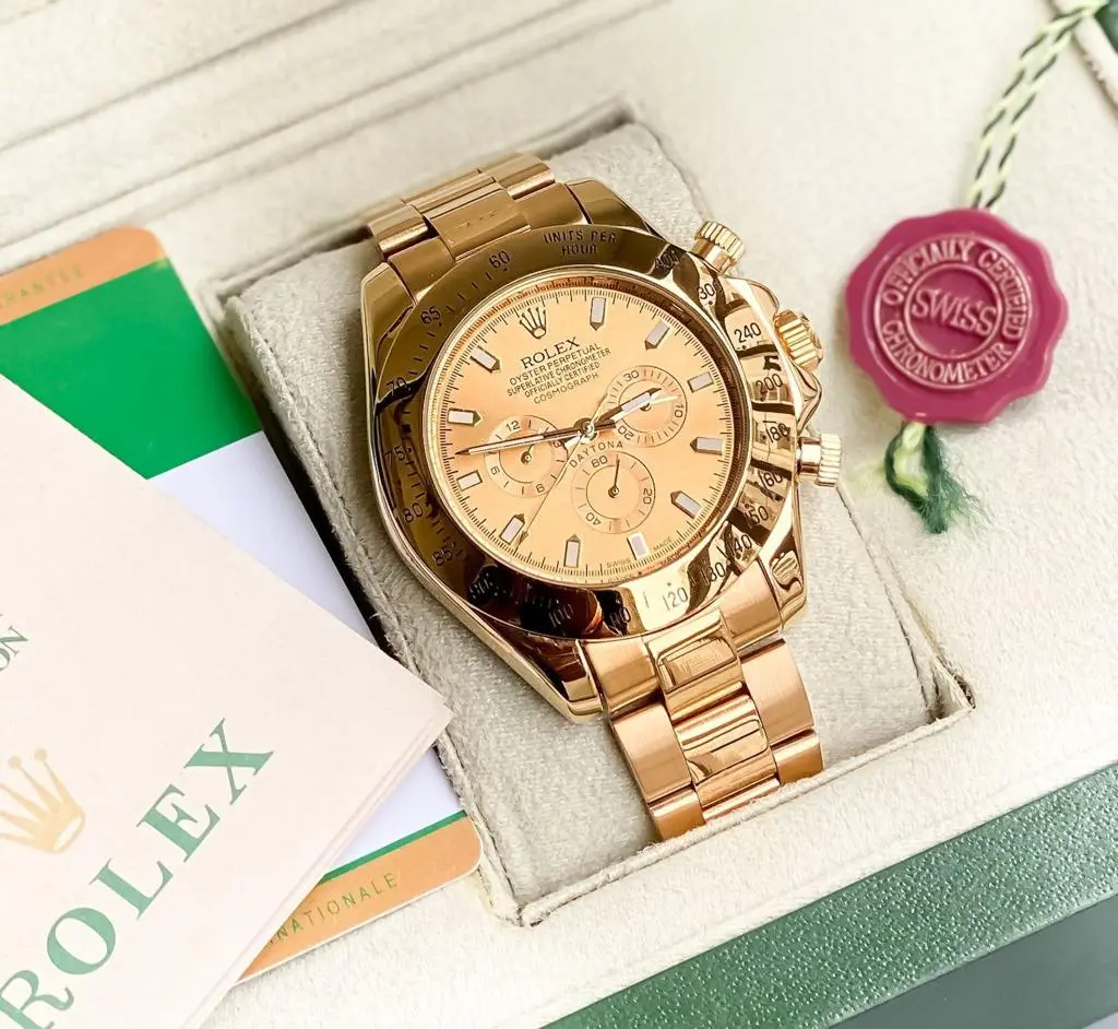 Rolex Daytona — rose dial, rose gold
