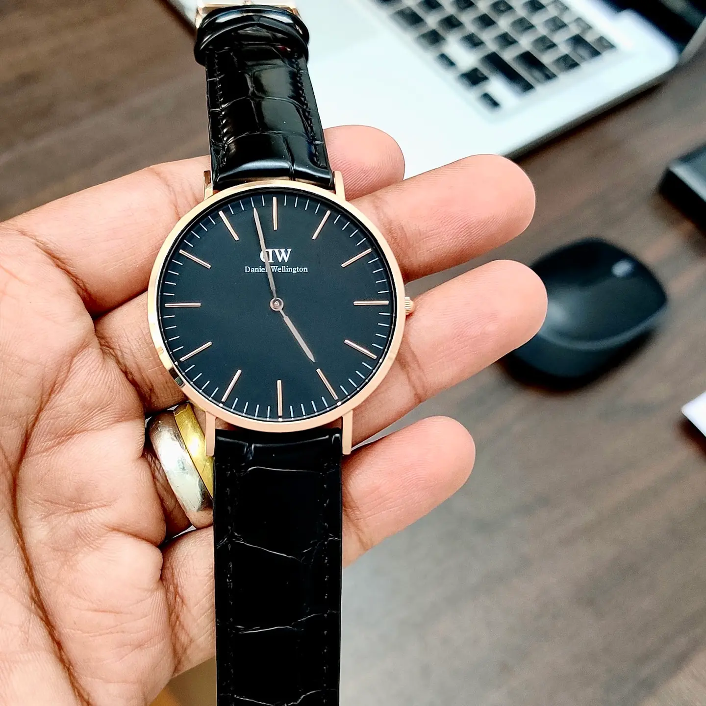 Daniel Wellington Classic — black dial, rose gold