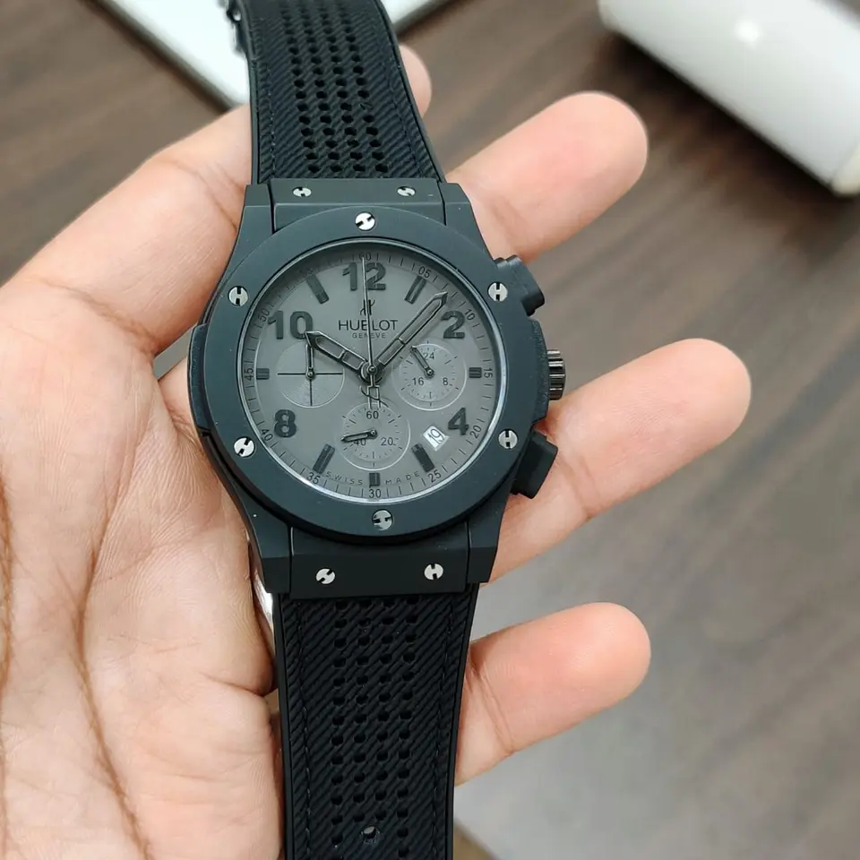 Hublot Big Bang — grey dial, black case