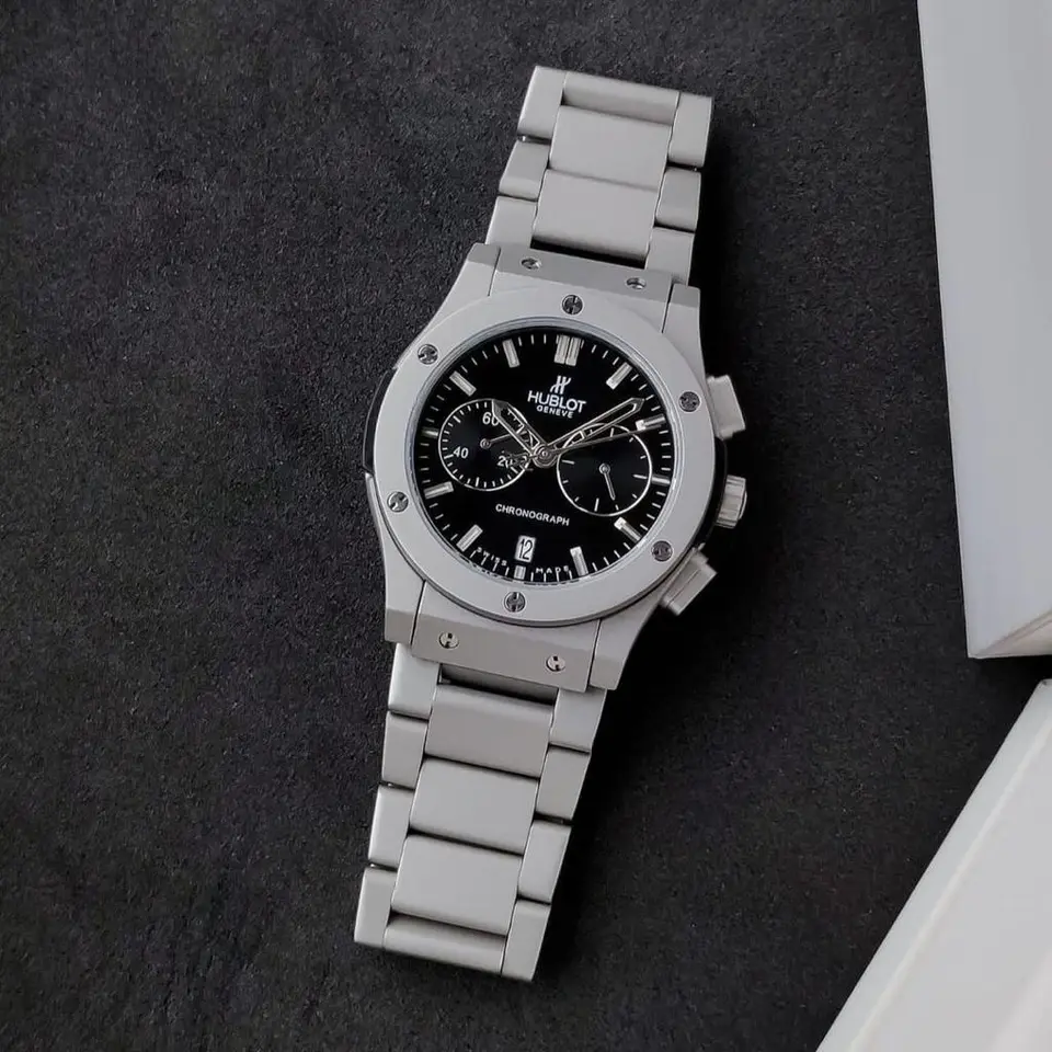 Hublot Classic Fusion — black dial, titanium