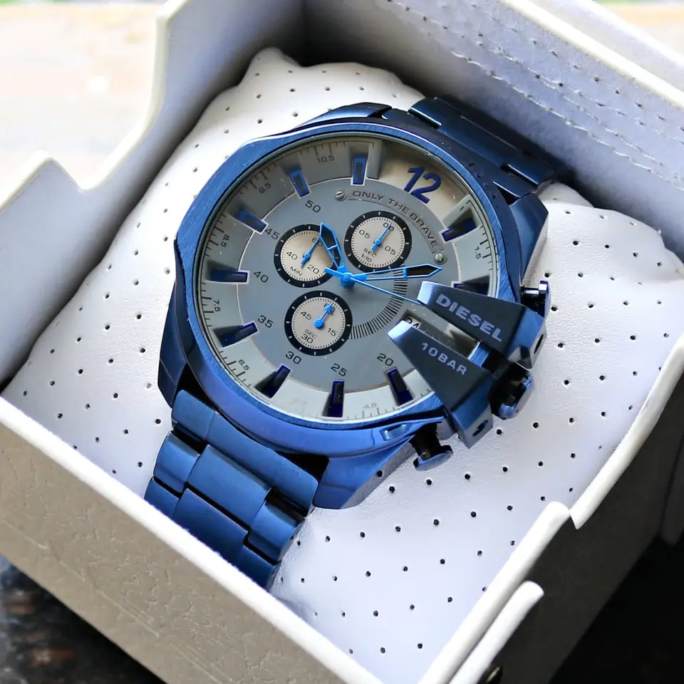 Diesel Mega Chief — grey dial