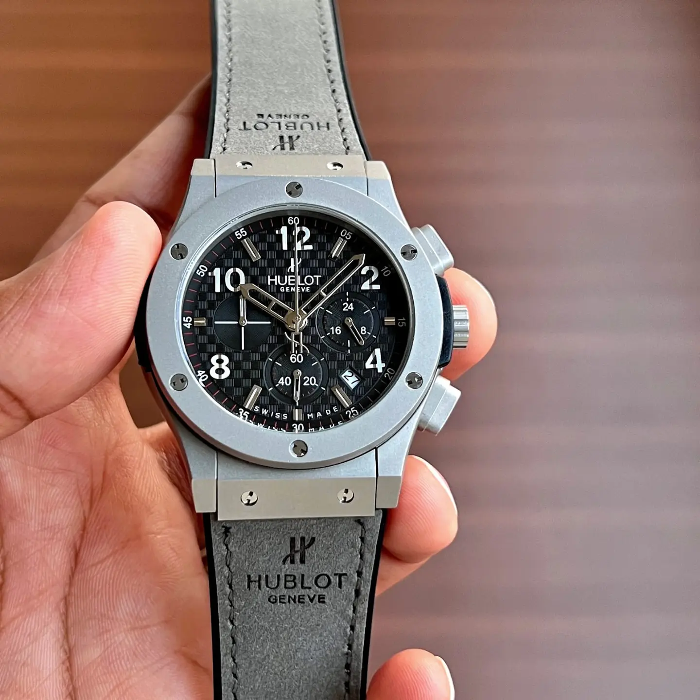 Hublot Big Bang — black dial, titanium