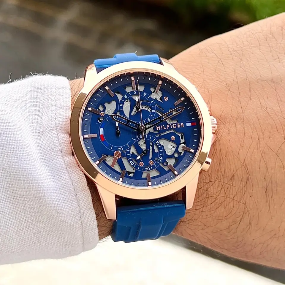 Tommy Hilfiger Chronograph — blue dial, rose gold