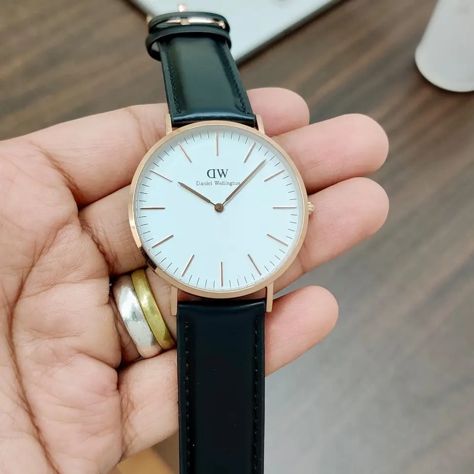 Daniel Wellington Classic — white dial, rose gold
