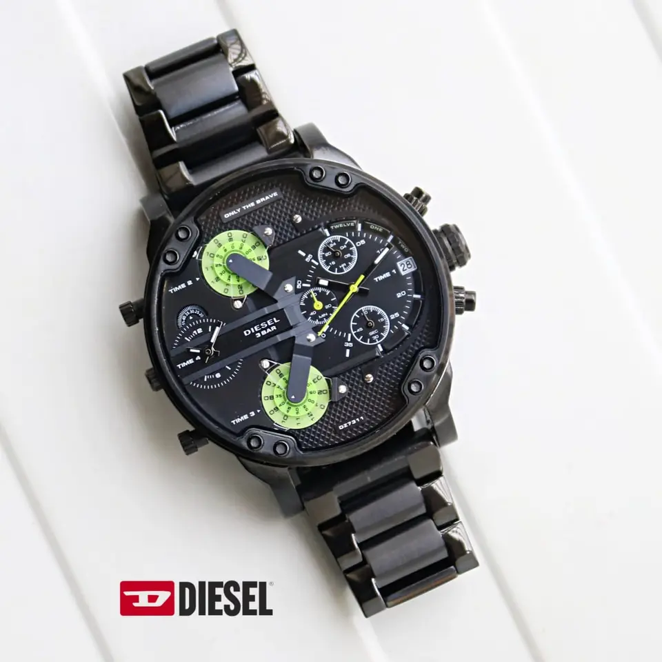 Diesel Mr. Daddy 2.0 — black dial, black case