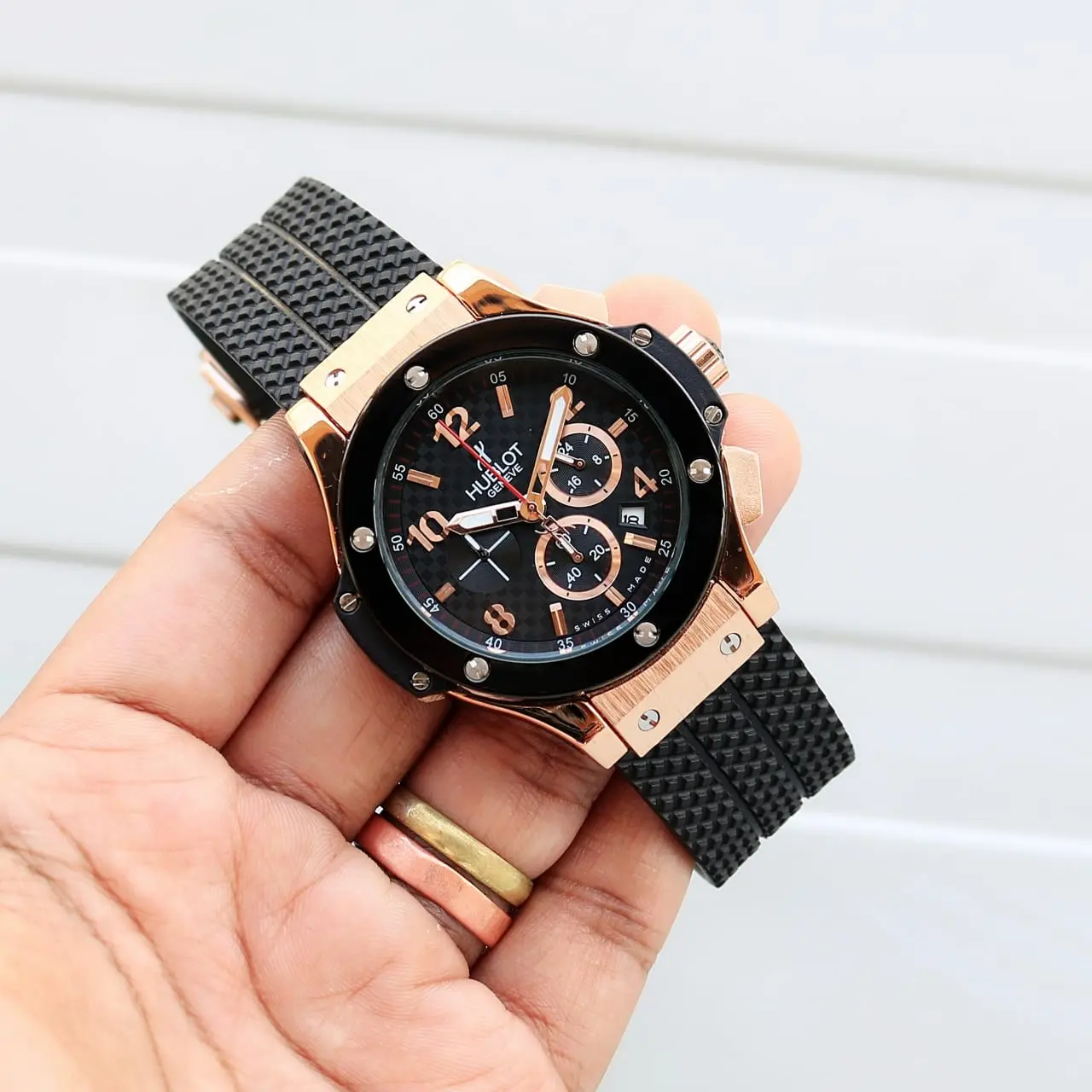 Hublot Big Bang — black dial, rose gold
