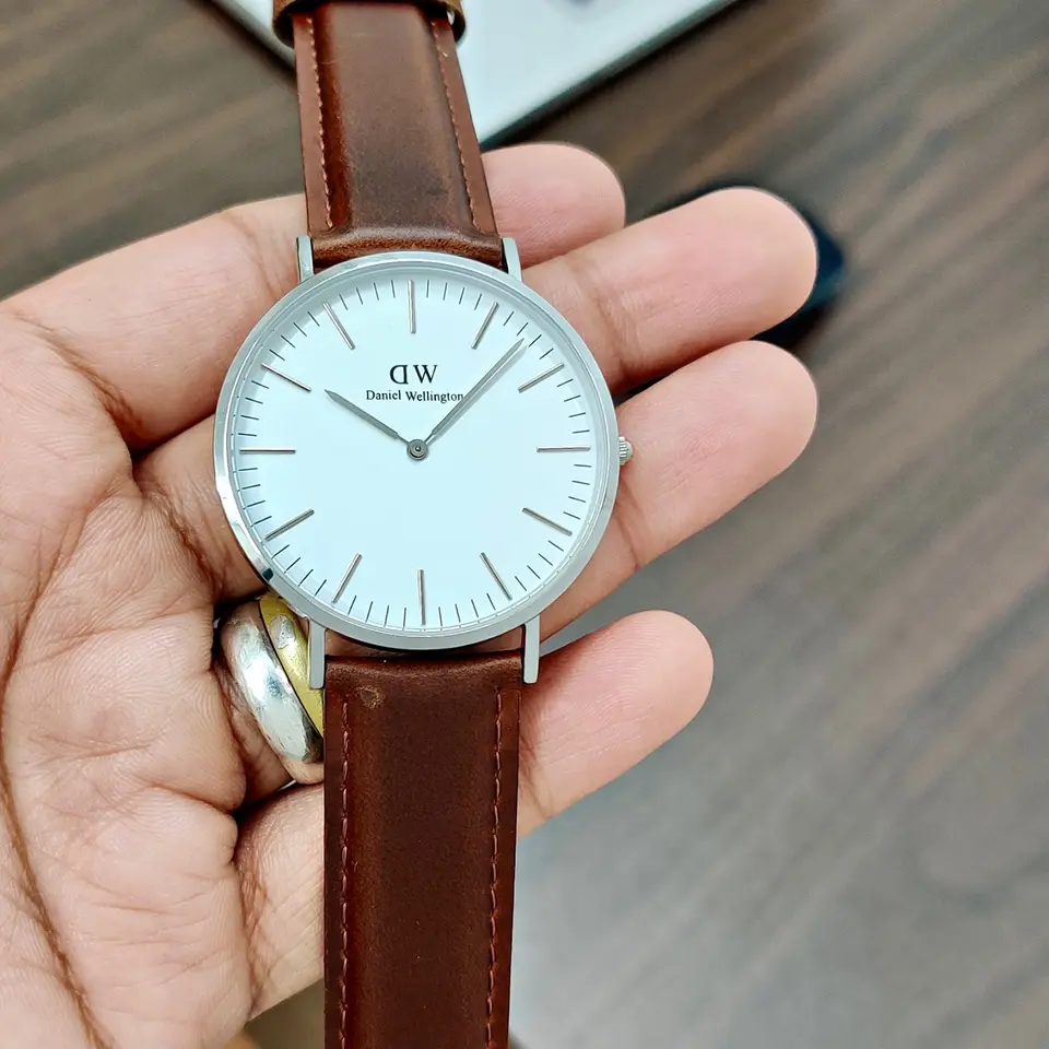 Daniel Wellington Classic — white dial