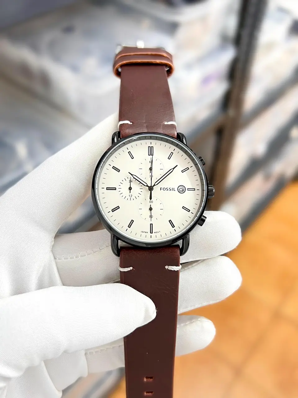 Fossil Chronograph — white dial, black case