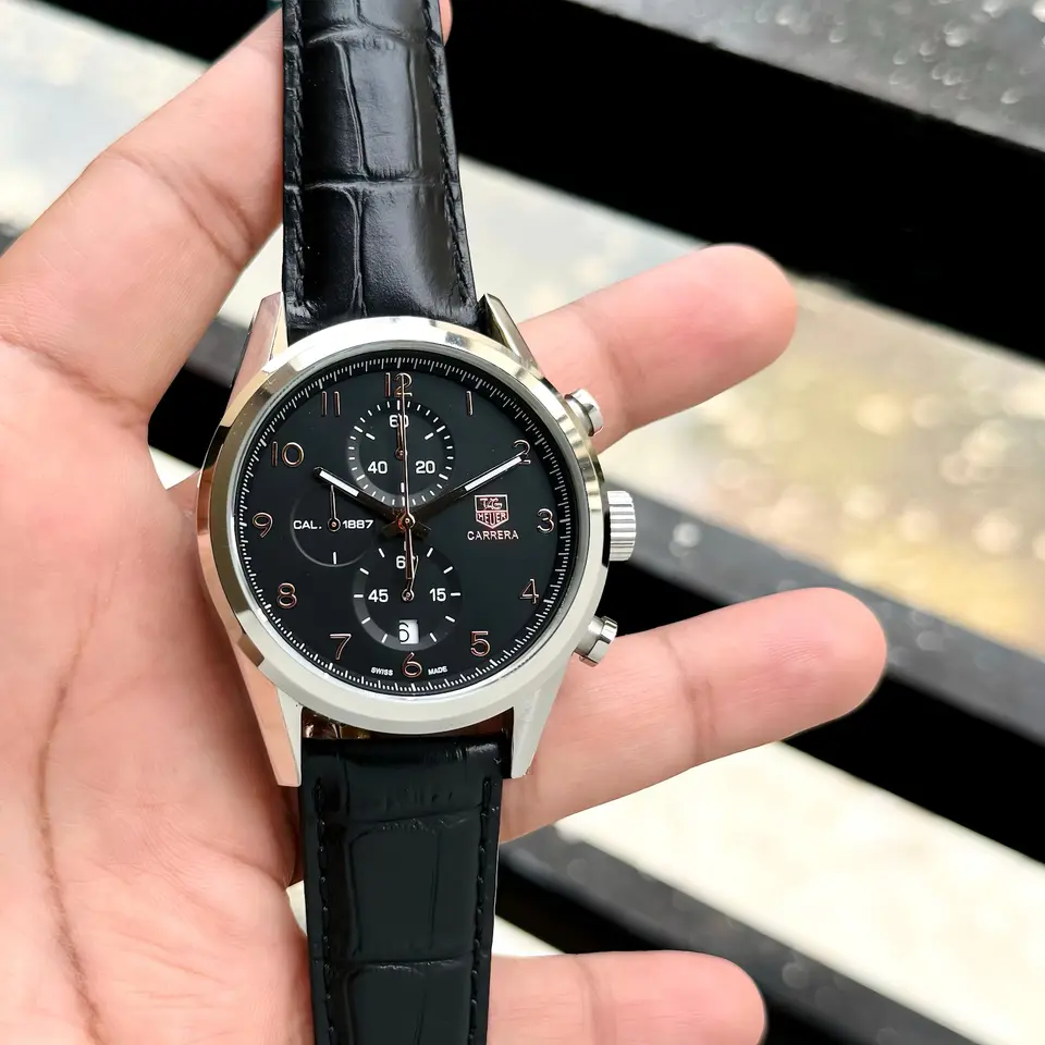 TAG Heuer Carrera — black dial