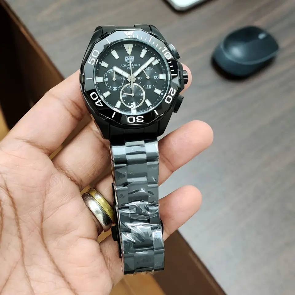 TAG Heuer Aquaracer — black dial, black case