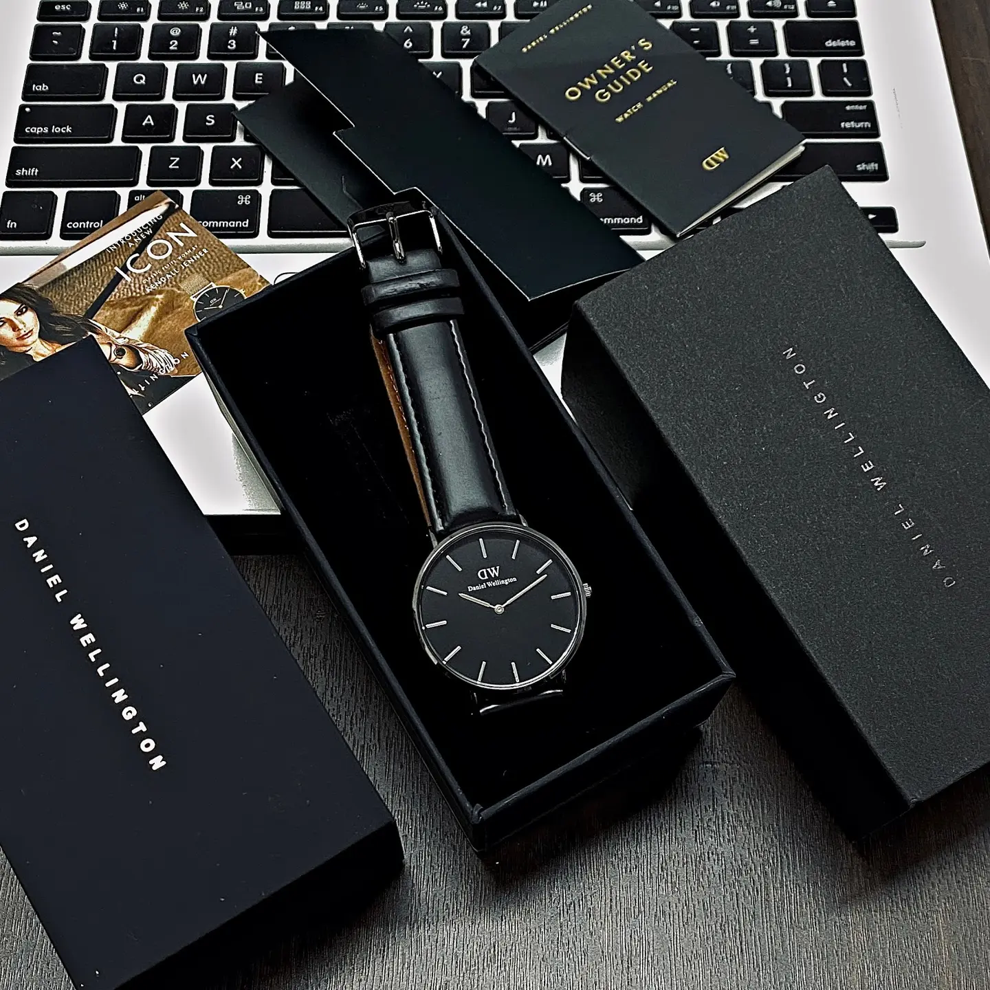 Daniel Wellington Classic — black dial