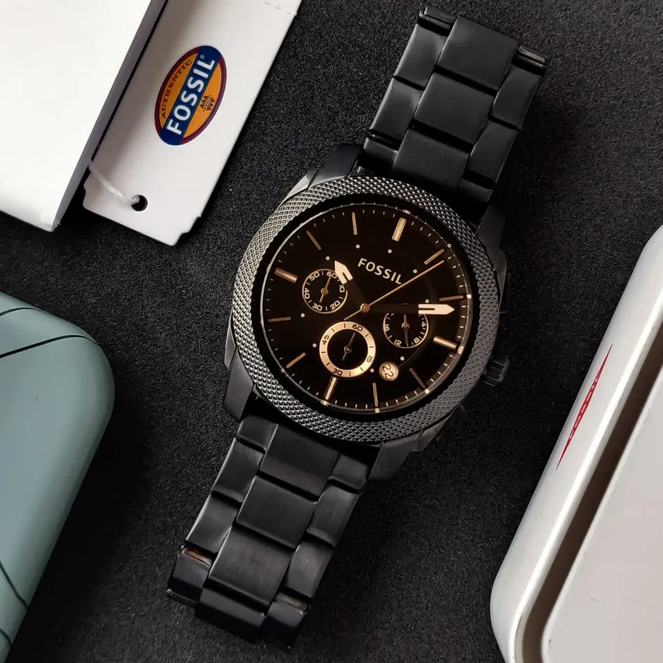 Fossil Machine — black dial, black case
